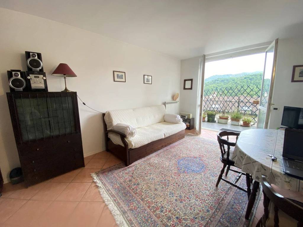 Appartamento a Alta valle intelvi in via santi nazaro e celso 19 - Foto 5