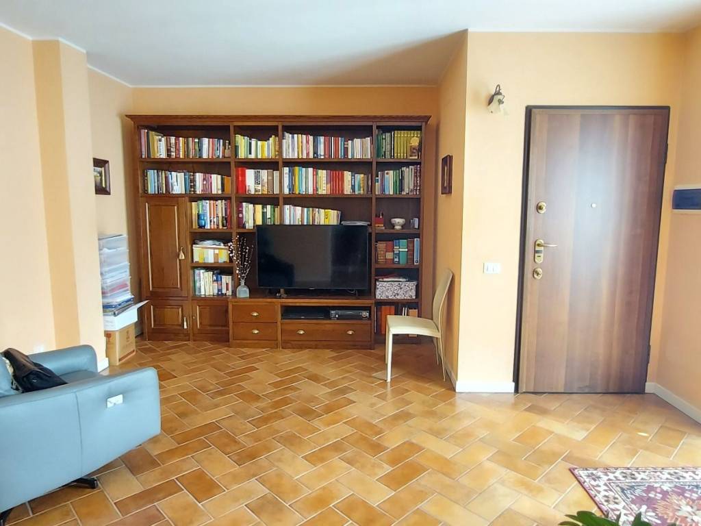 Appartamento a Montevecchia in Via D. Gelsi, 13 - Foto 2