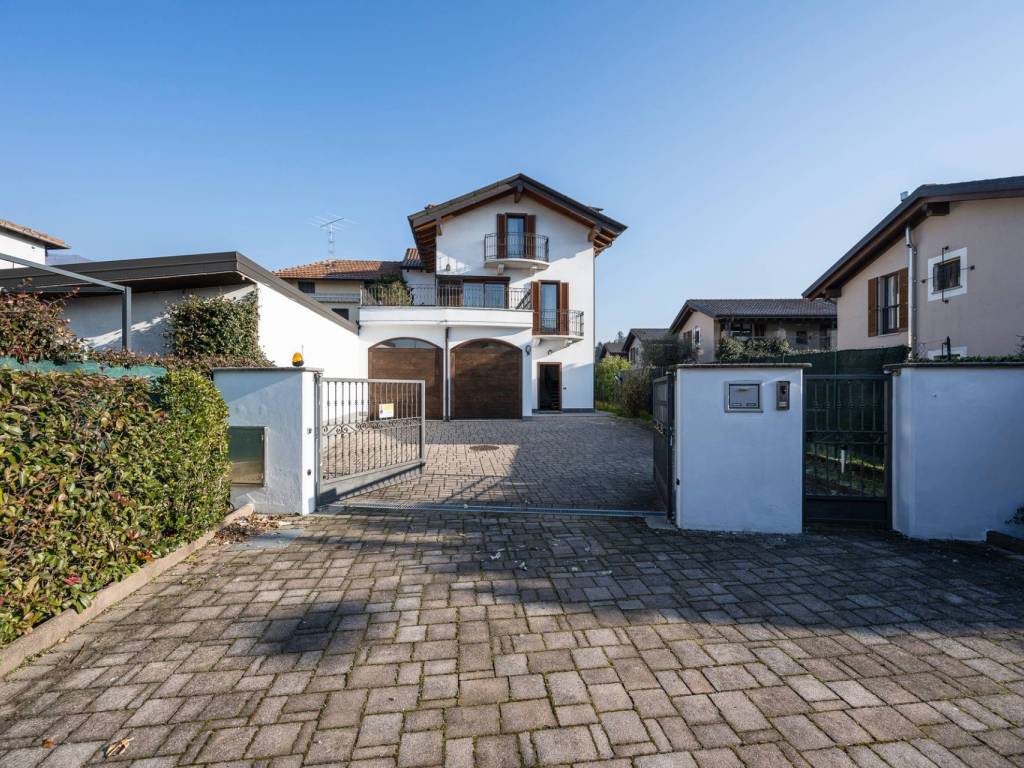 Villa a Gavirate in via fontanone, 5 - Foto 3