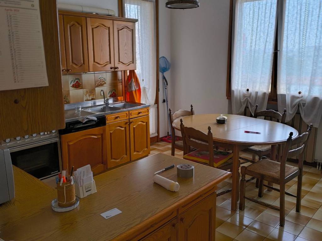 Appartamento a Pordenone in Via Meduna, 43 - Foto 2