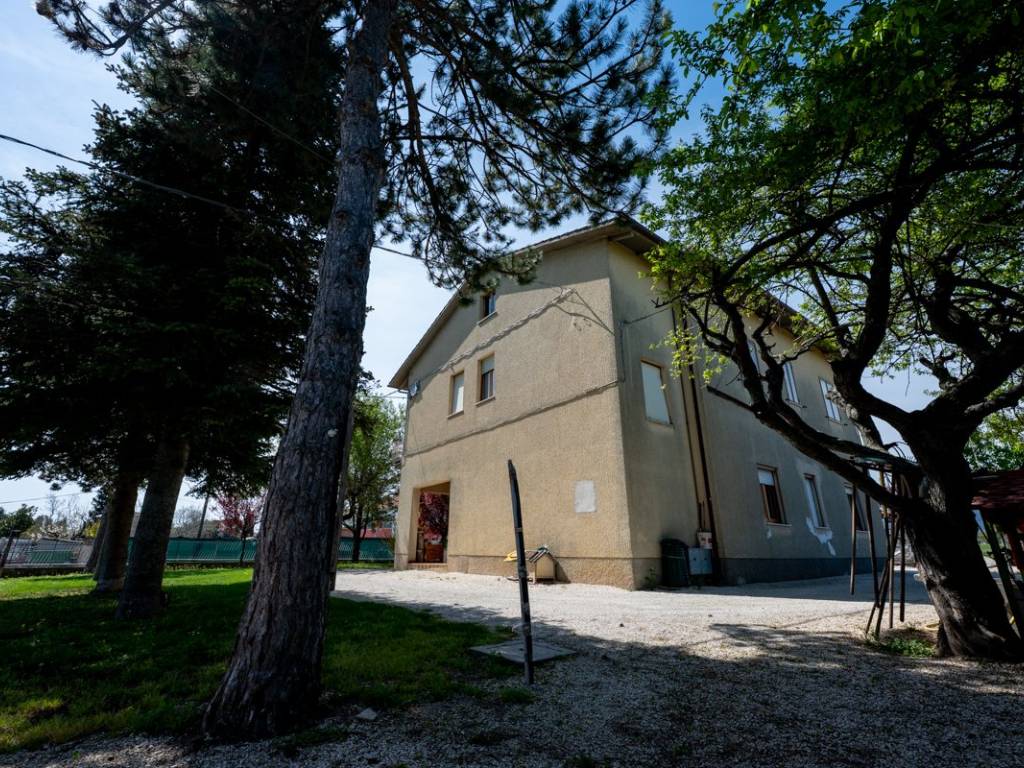 Villa a Treia in Contrada Schito - Foto 4