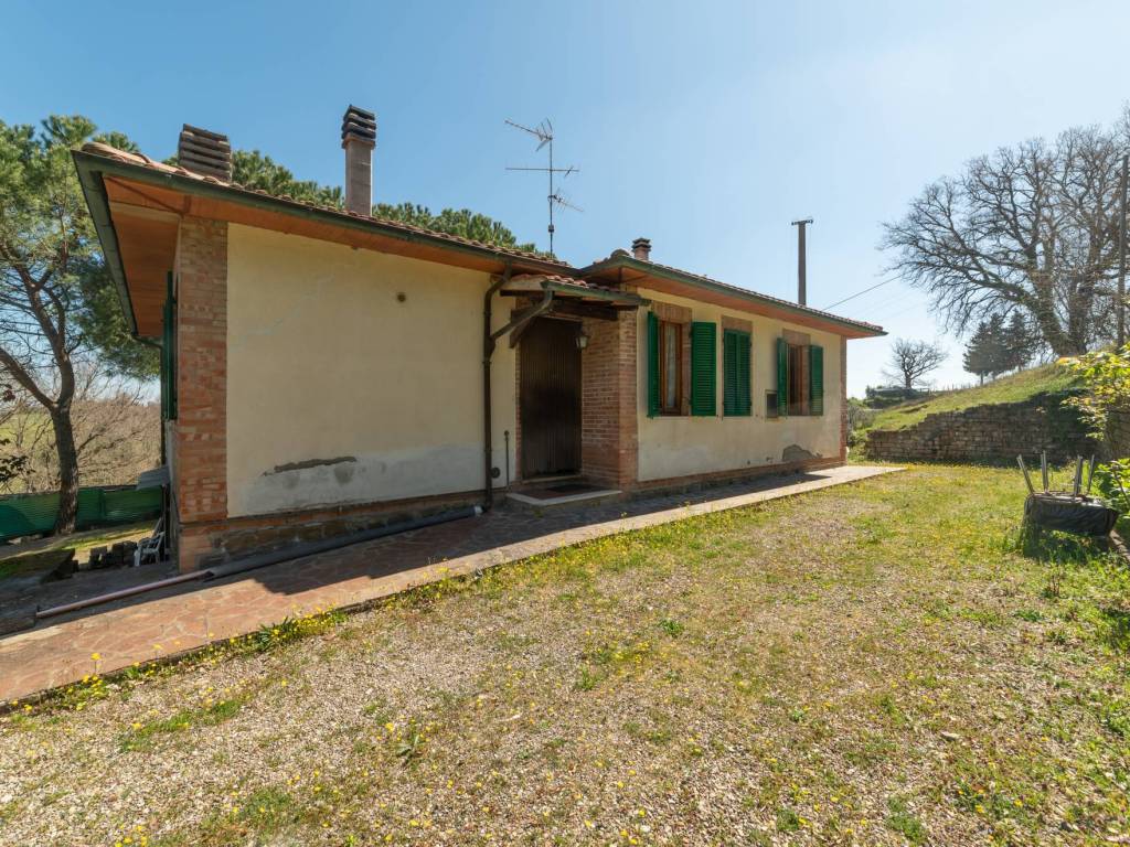 Villa a Montalcino in Strada Provinciale della Badia di Sant'Antimo - Foto 4