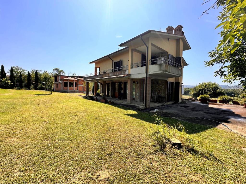 Casa indipendente a Castiglione del lago in Località Rengone - Foto 2