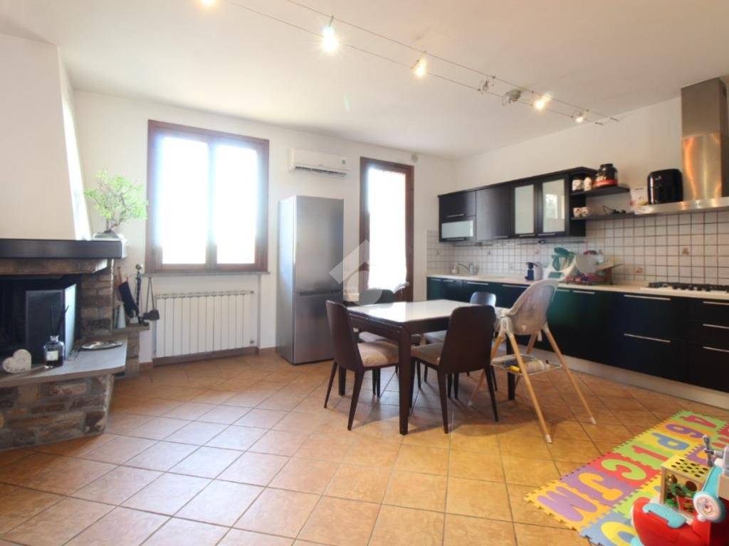 Villetta a schiera a Lamporecchio in Via Giuseppe Giusti - Foto 4