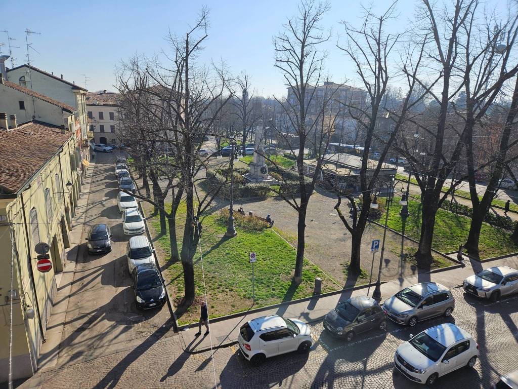 Appartamento a Guastalla in Via Camillo Benso di Cavour - Foto 2