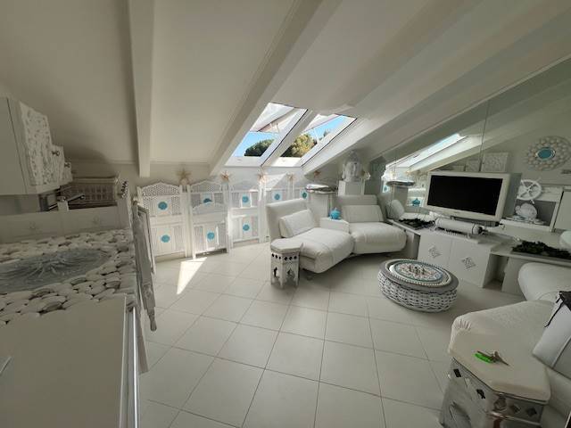 Attico / mansarda a Ventimiglia in Corso Montecarlo, 6 - Foto 3