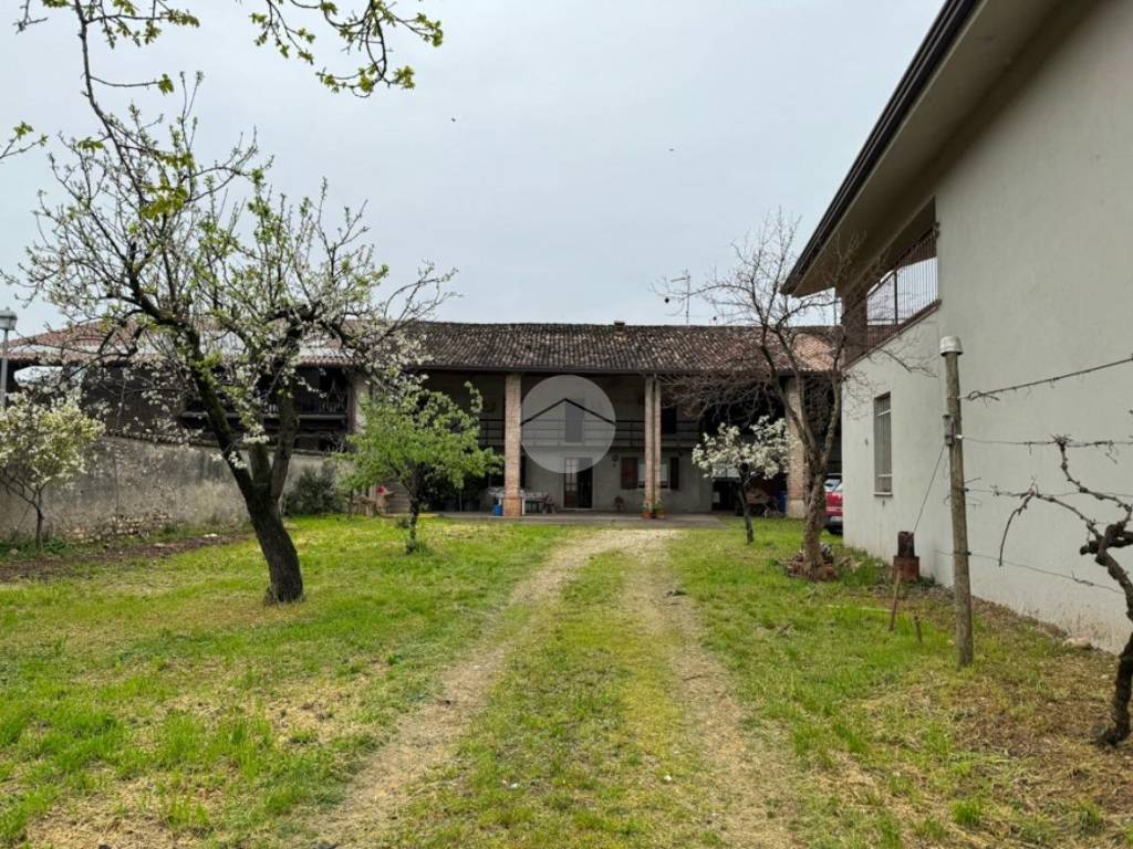 Casa indipendente a Montichiari in Via Dugali Sera, 1 - Foto 2
