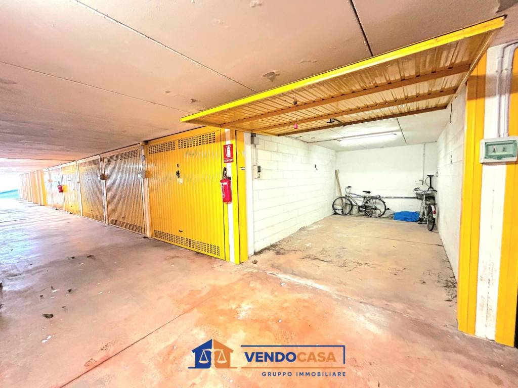 Box / garage a Loano in Via Aurelia - Foto 2