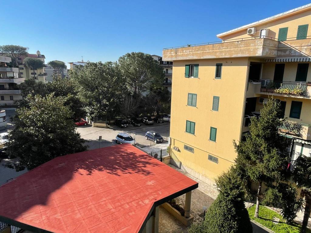 Appartamento a Caserta in Via Francesco Marchesiello, 53 - Foto 2