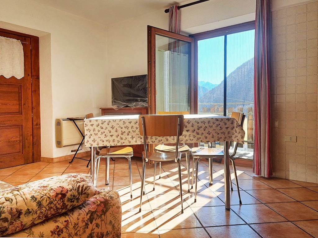 Appartamento a Ollomont in Frazione Bas - Foto 3