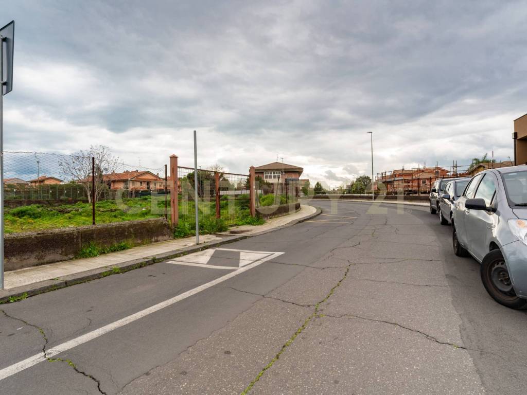 Terreno a San gregorio di catania in Via Dante Alighieri - Foto 2