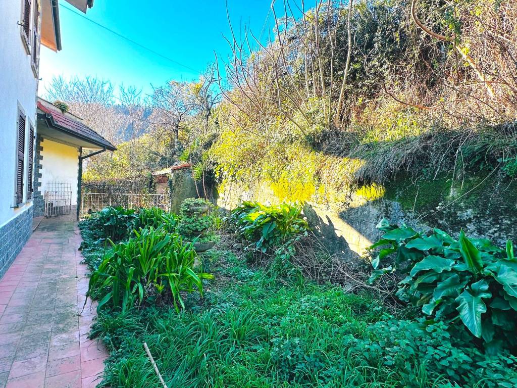 Villa a La spezia in Via Fabio Filzi, 567 - Foto 3