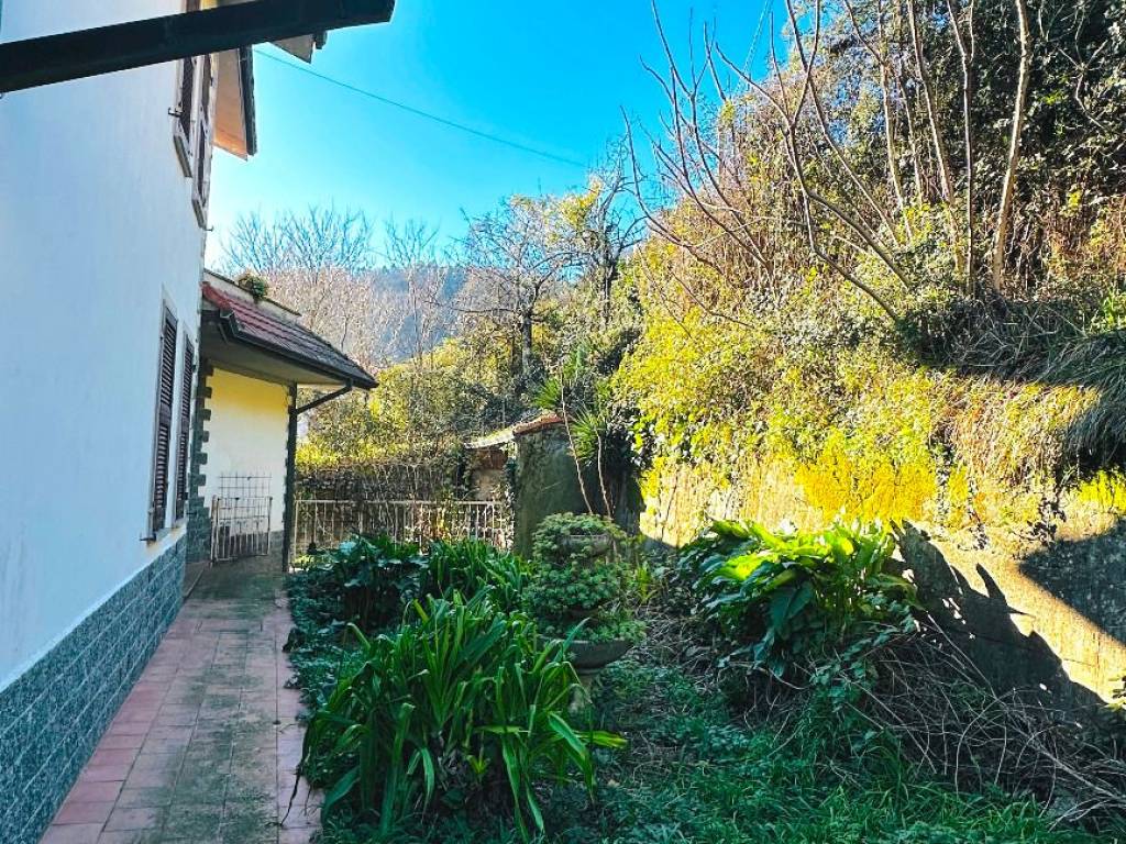 Villa a La spezia in Via Fabio Filzi, 567 - Foto 4