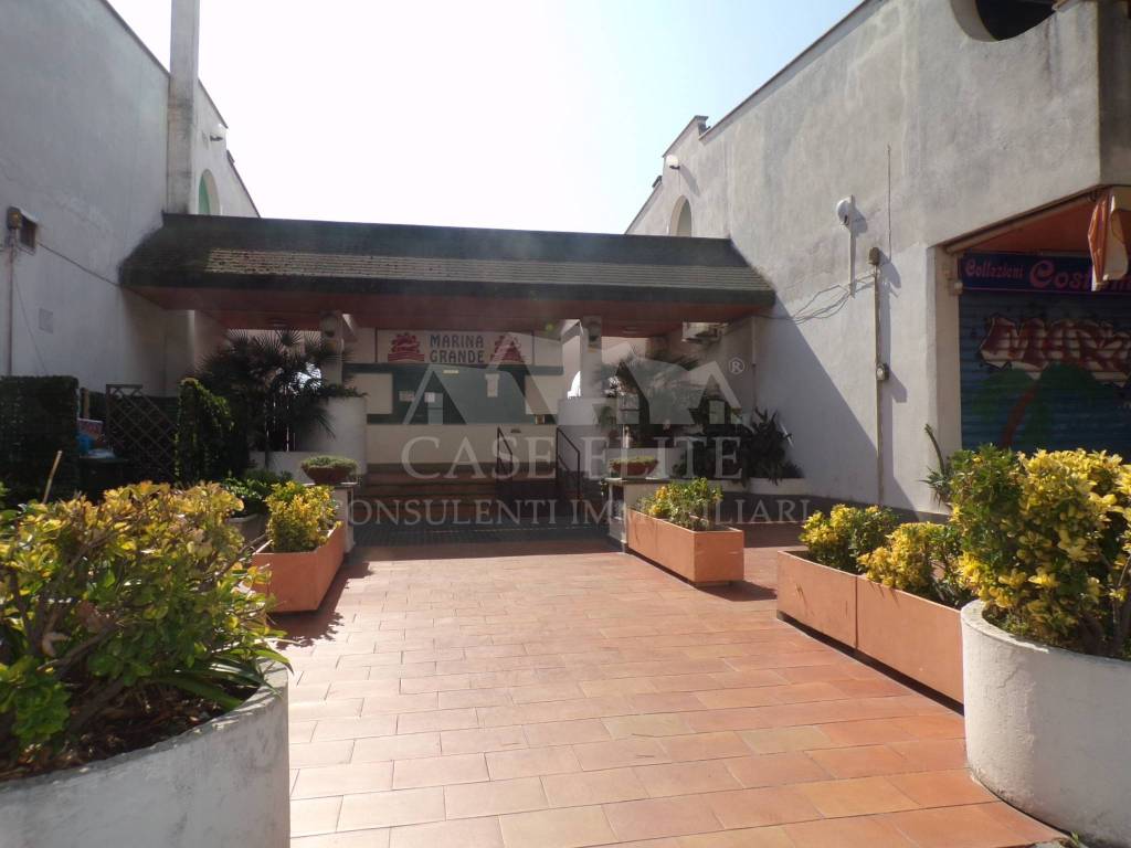 Appartamento a Ardea in Lungomare Tor San Lorenzo, 108 - Foto 1