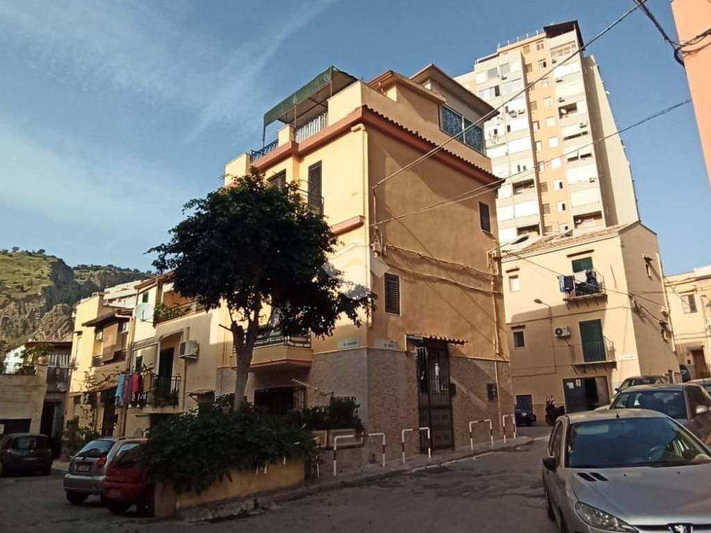 Palazzo / stabile a Palermo in Via Salita Le Chiavi, 2 - Foto 2