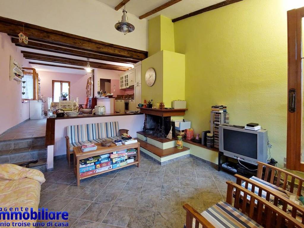 Casa indipendente a Marliana in Via di Sarripoli, 48 - Foto 2