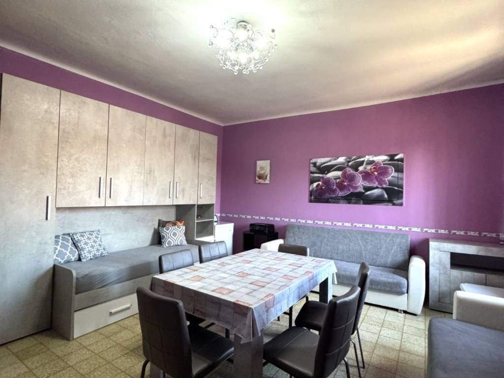 Appartamento a Tradate in Viale Guglielmo Marconi, 92 - Foto 2