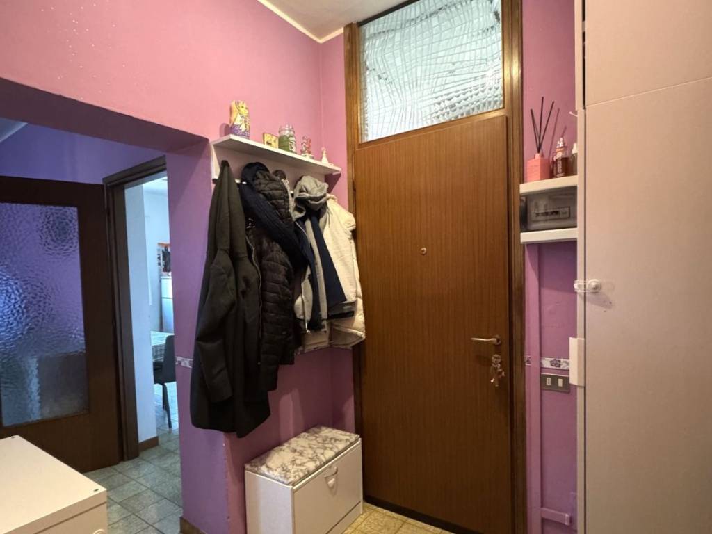 Appartamento a Tradate in Viale Guglielmo Marconi, 92 - Foto 4