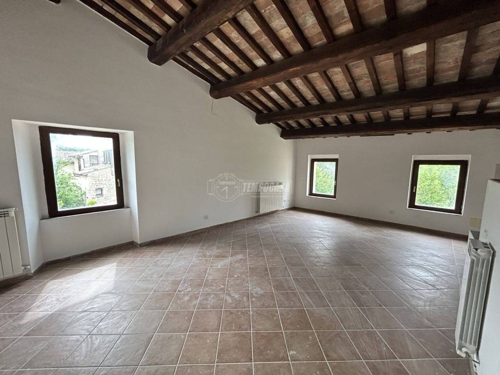 Appartamento a Camerino in Località Mecciano - Foto 3
