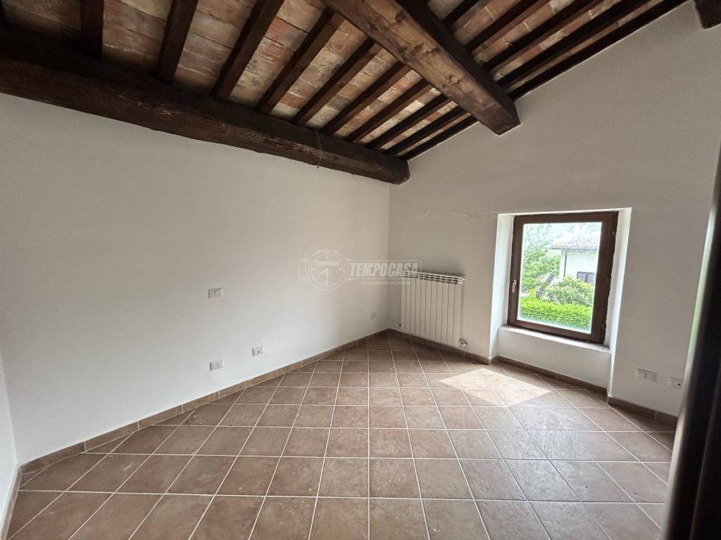 Appartamento a Camerino in Località Mecciano - Foto 4