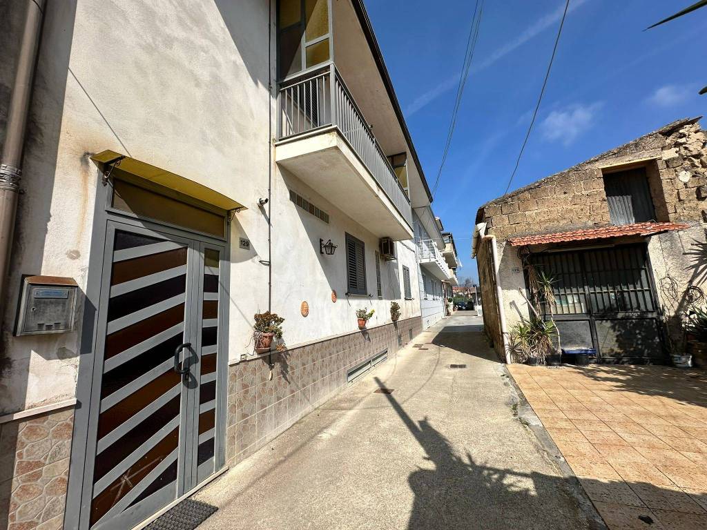 Villa a Maddaloni in Via Sant'Eustachio - Foto 2