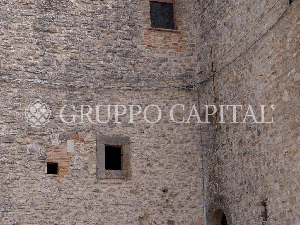 Rustico / casale a Gualdo cattaneo in Via Giuseppe Garibaldi - Foto 4