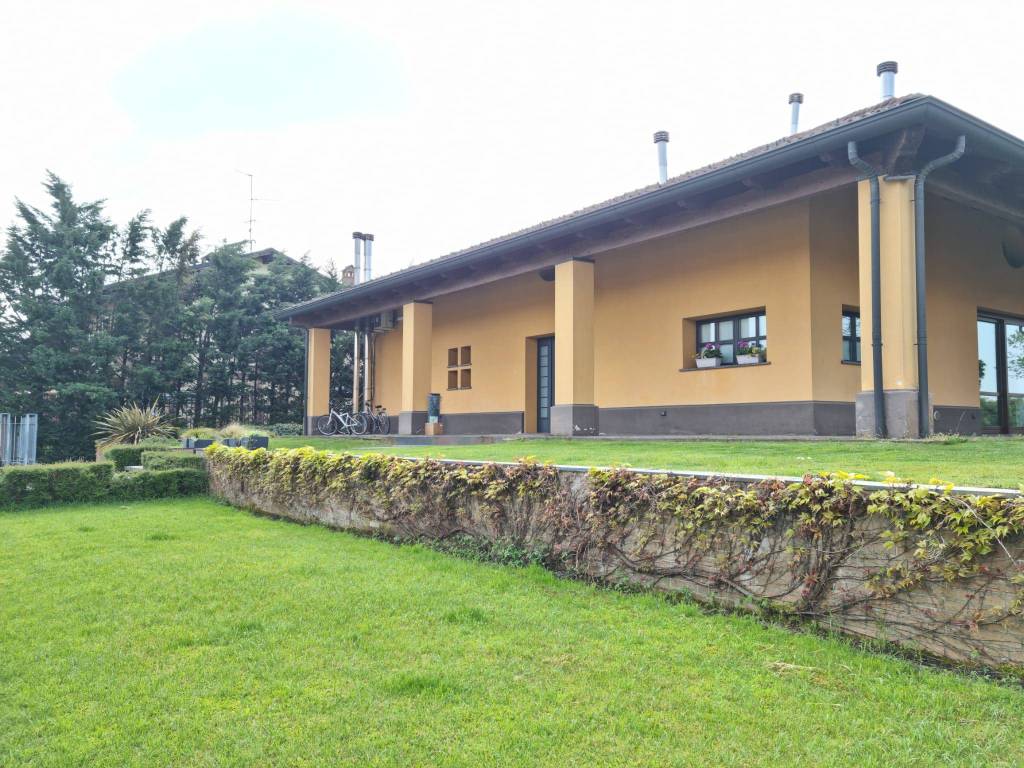 Villa a Casalpusterlengo in Via Isaac Rabin - Foto 2