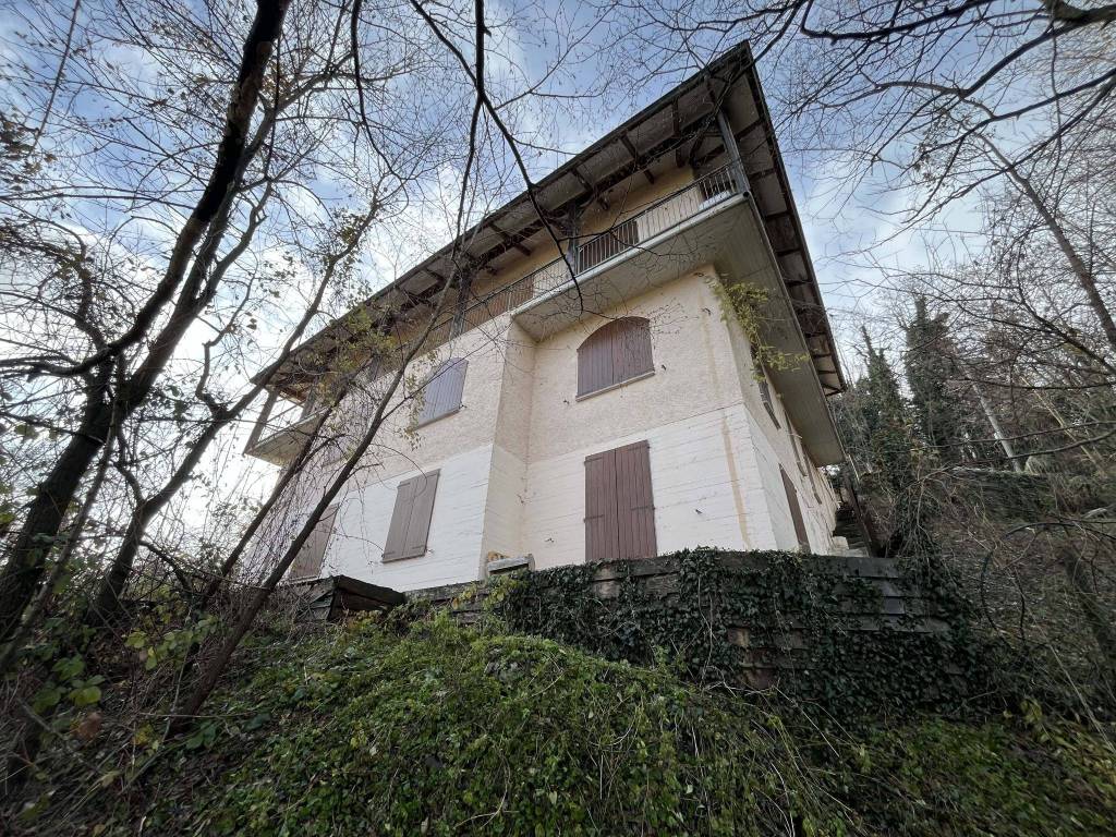 Villa a Neviano degli arduini in Strada Montroni - Foto 4