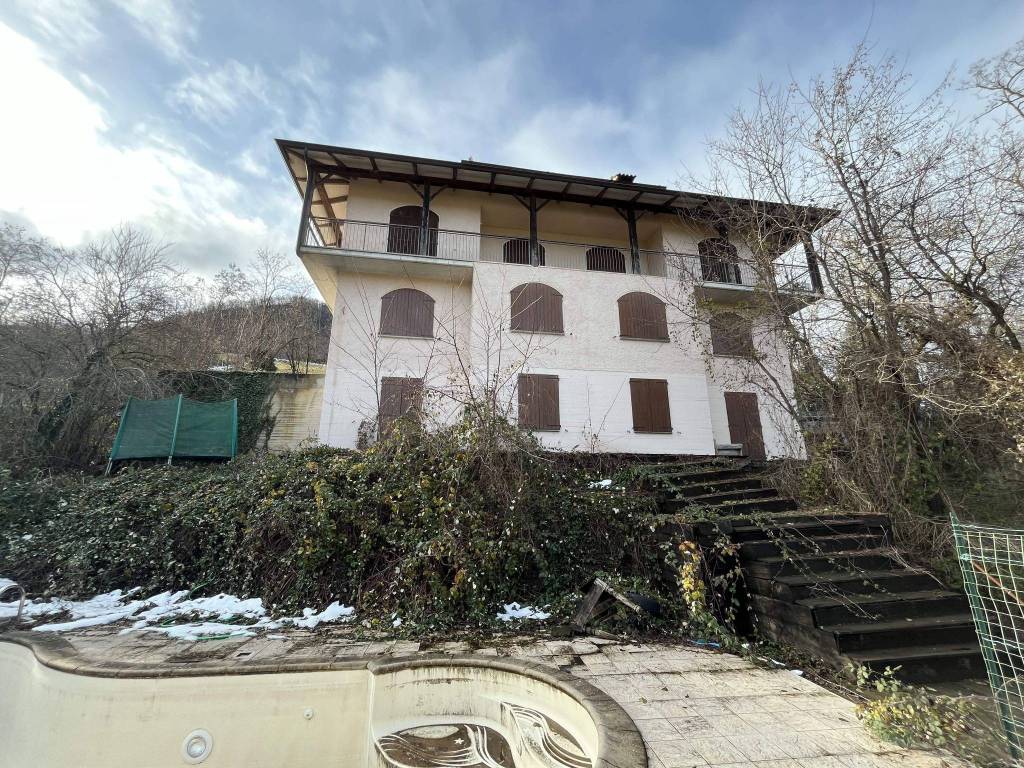 Villa a Neviano degli arduini in Strada Montroni - Foto 5