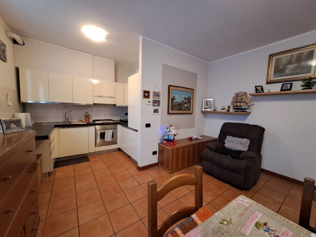 Appartamento a Cermenate in Via Carlo Moreschi, 20 - Foto 3