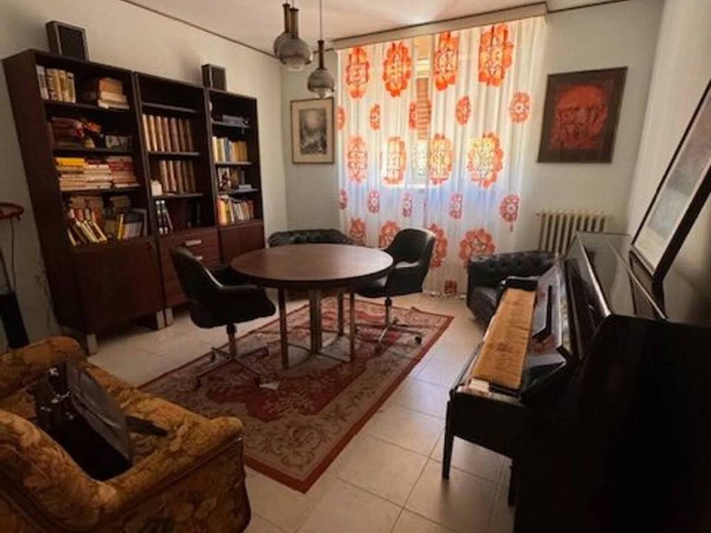 Villa a Jesi in Viale Felice Cavallotti S.N.C. - Foto 2