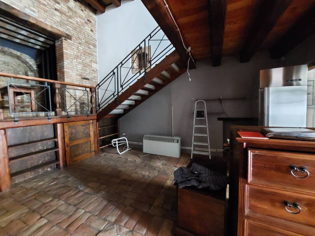 Appartamento a Montedinove in piazza del comune - Foto 4