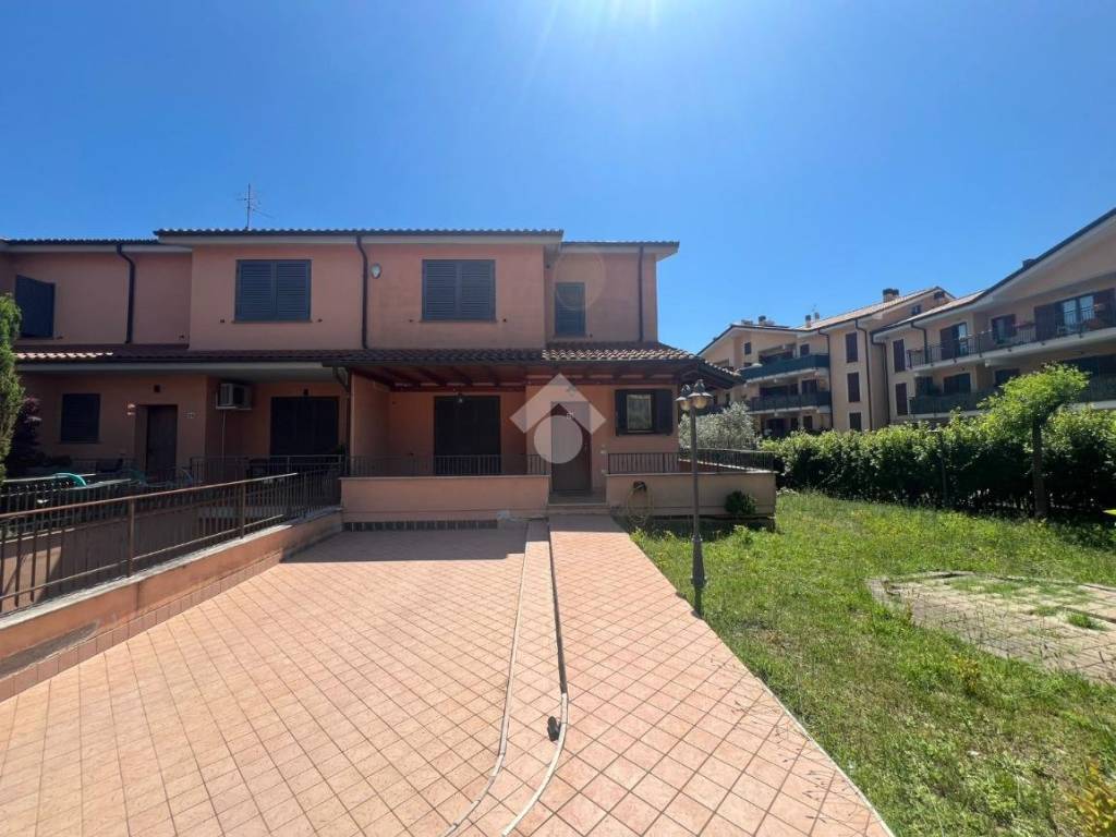 Villetta a schiera a Veroli in Viale europa, 4 - Foto 3