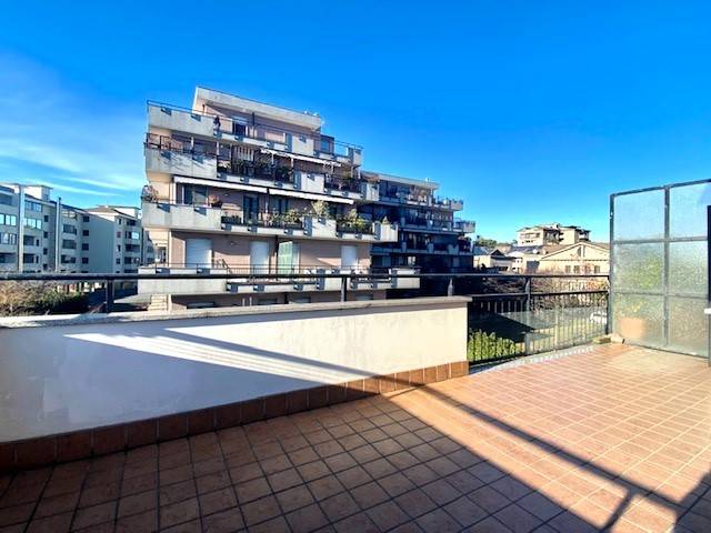 Attico / mansarda a Novara in Via Luigi Mercantini, 44 - Foto 3