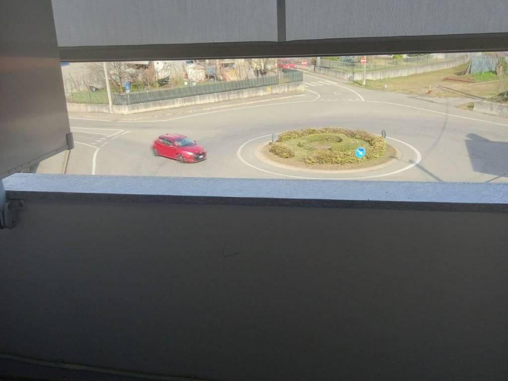 Appartamento a Borgomanero in Via Vittorio Alfieri - Foto 3