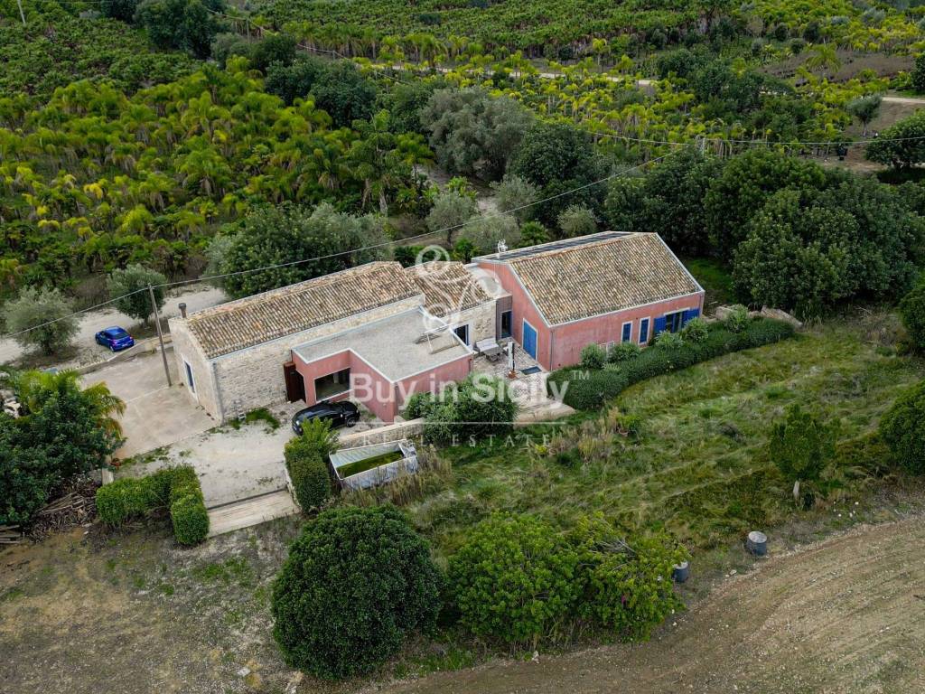 Villa a Noto in Via Angelo Cavarra - Foto 3