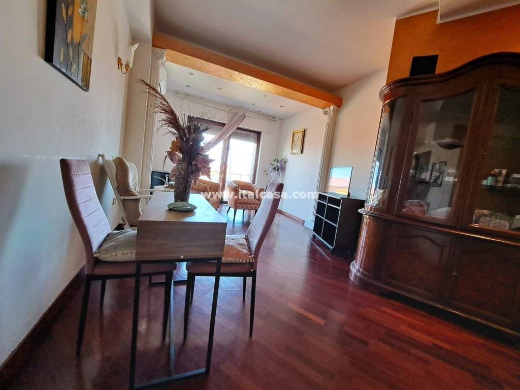 Appartamento a Crotone in via ruffo - Foto 4