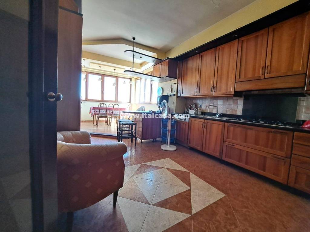 Appartamento a Crotone in via ruffo - Foto 5