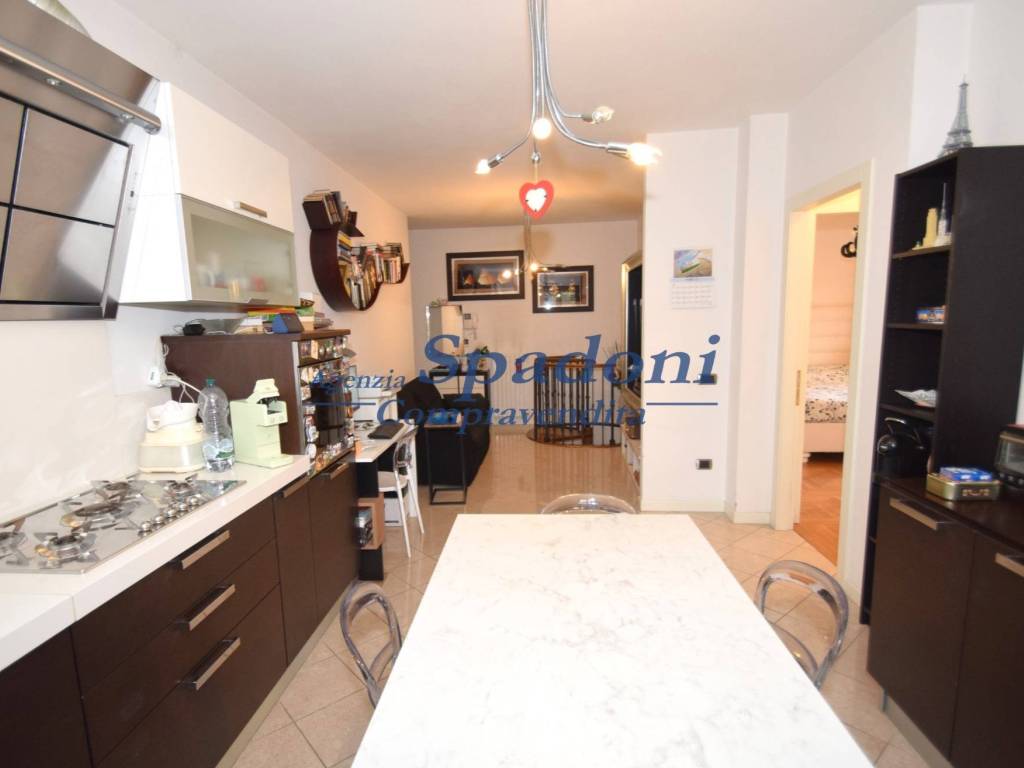 Appartamento a Montecatini-terme in Via Giacchino Rossini, 23 - Foto 5