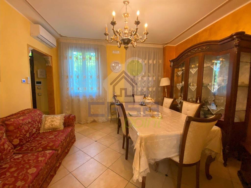 Casa indipendente a Gualtieri in strada provinciale 63 R - Foto 2