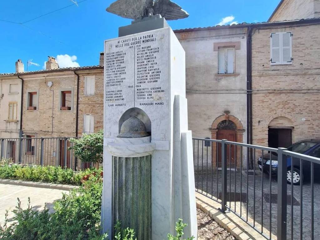Rustico / casale a Belmonte piceno in Piazza, 2 - Foto 2