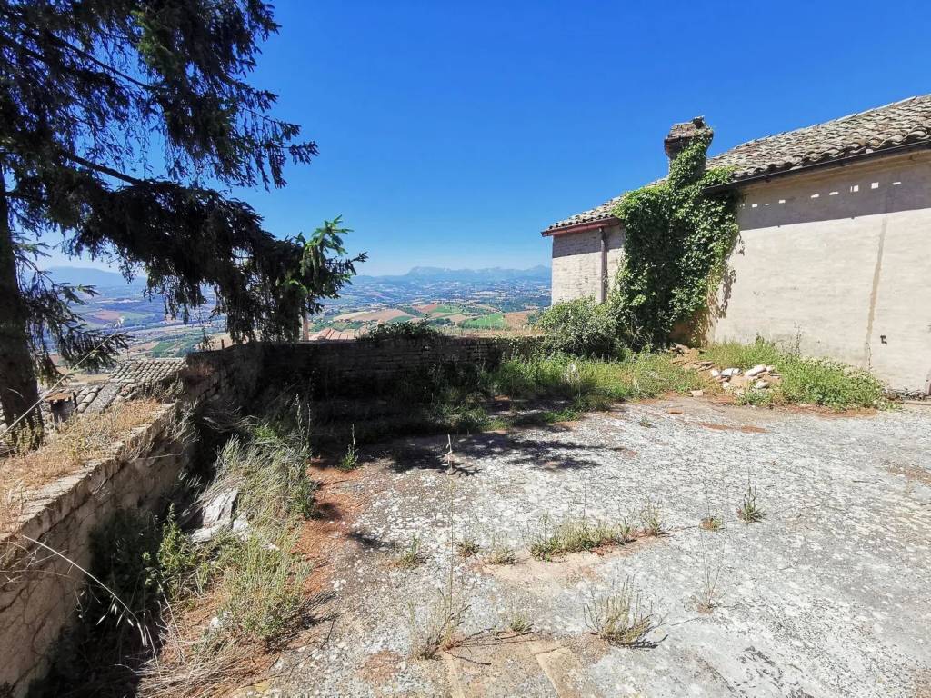 Villa a Monterubbiano in Via Piave, 15 - Foto 3