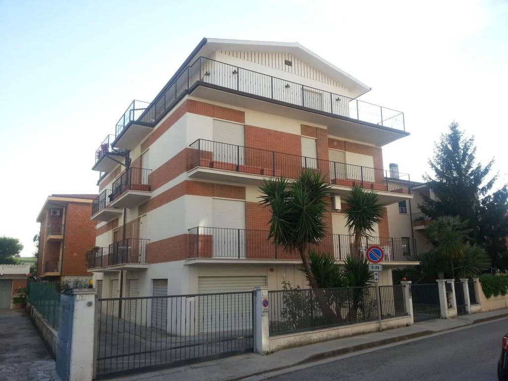 Appartamento a Porto san giorgio in Kennedy - Foto 3