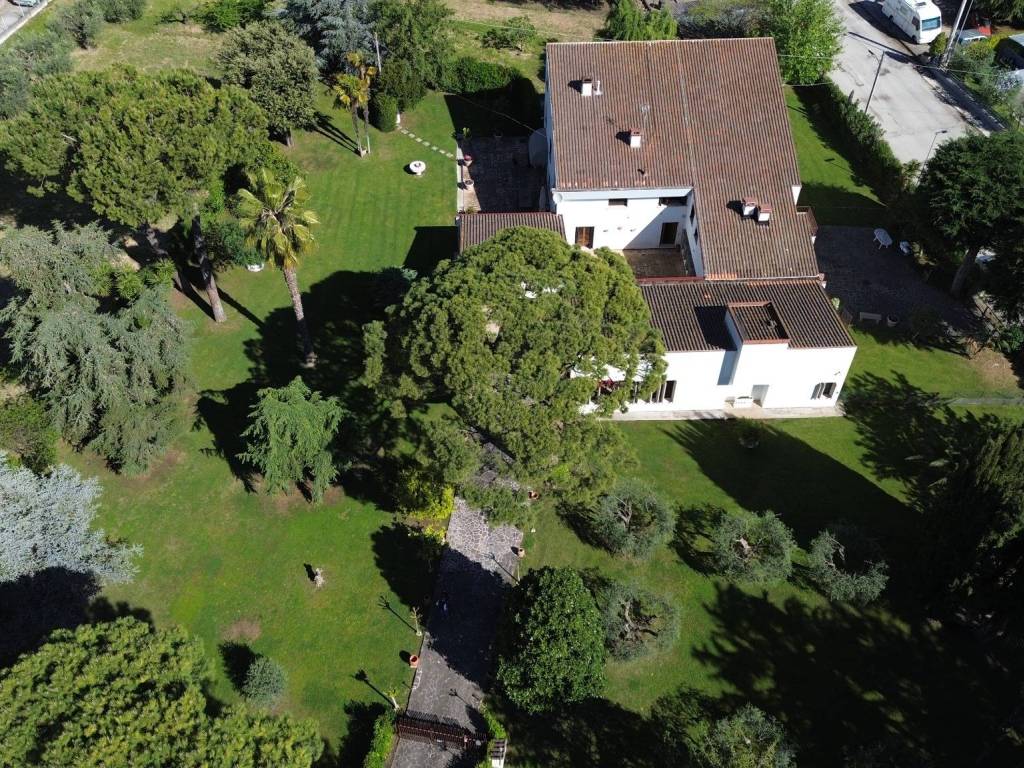 Villa a Corropoli in Strada Provinciale della Vibrata - Foto 3