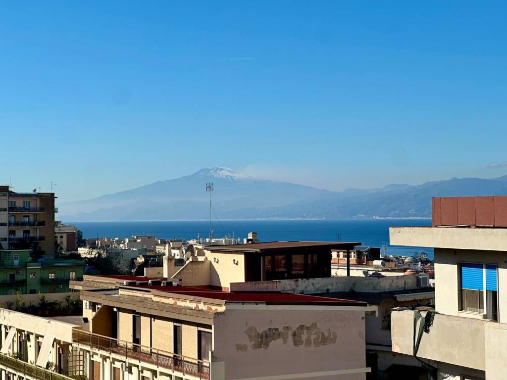 Appartamento a Reggio calabria in Via Santa Lucia al Parco, 12 - Foto 5