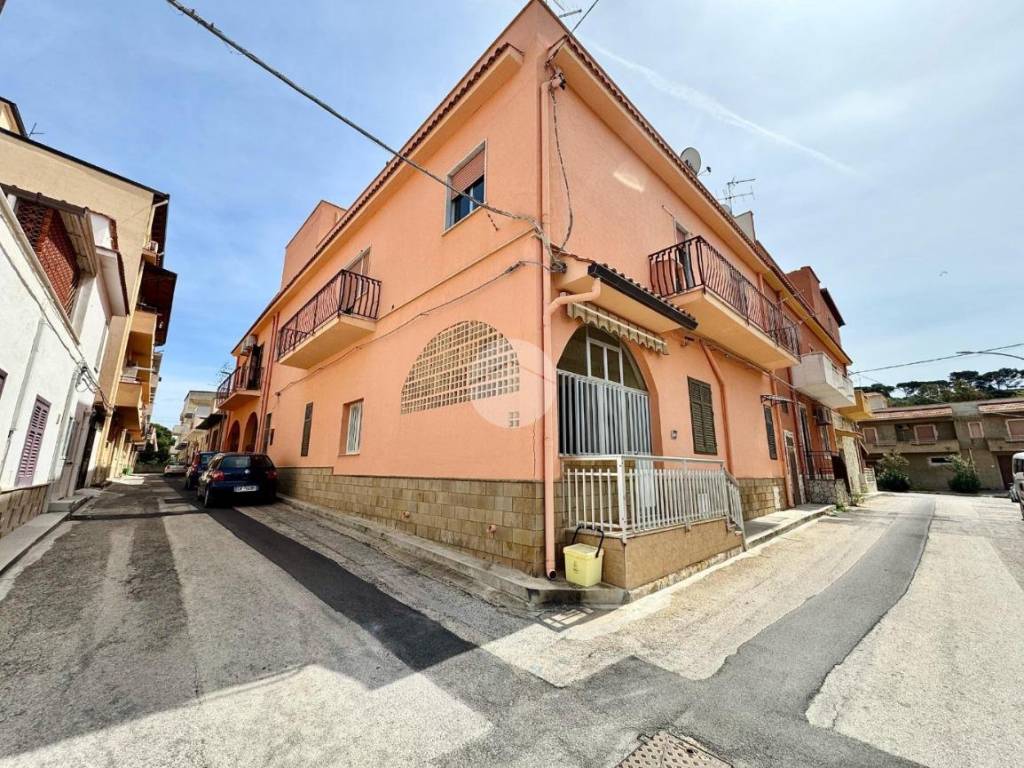 Appartamento a Balestrate in Via Caltanisetta - Foto 2