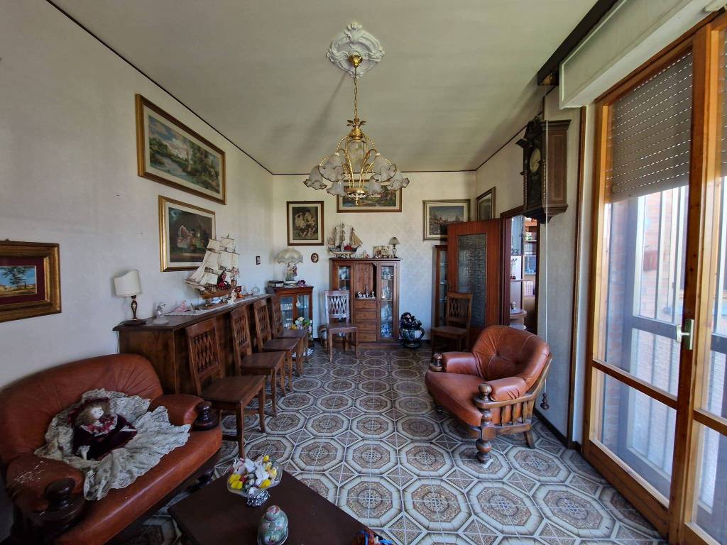 Attico / mansarda a Pistoia in Via Benvenuto Cellini, 5 - Foto 2