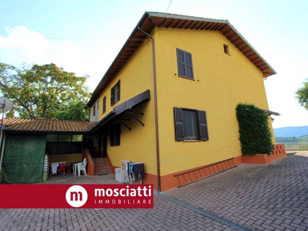 Rustico / casale a Esanatoglia in Località Coste Falcotto - Foto 5