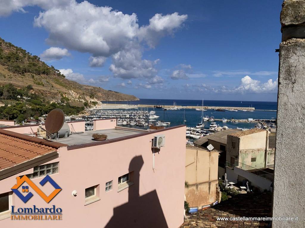 Appartamento a Castellammare del golfo in Via Giacomo Medici - Foto 4