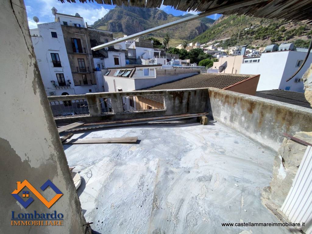 Appartamento a Castellammare del golfo in Via Giacomo Medici - Foto 5